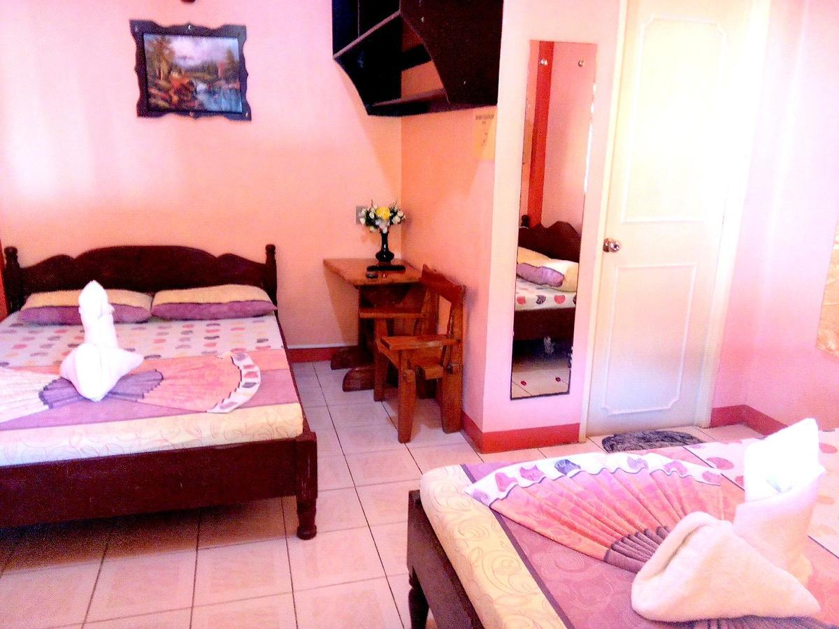 Jun And Carol Beach Cottages Пагудпуд Екстериор снимка