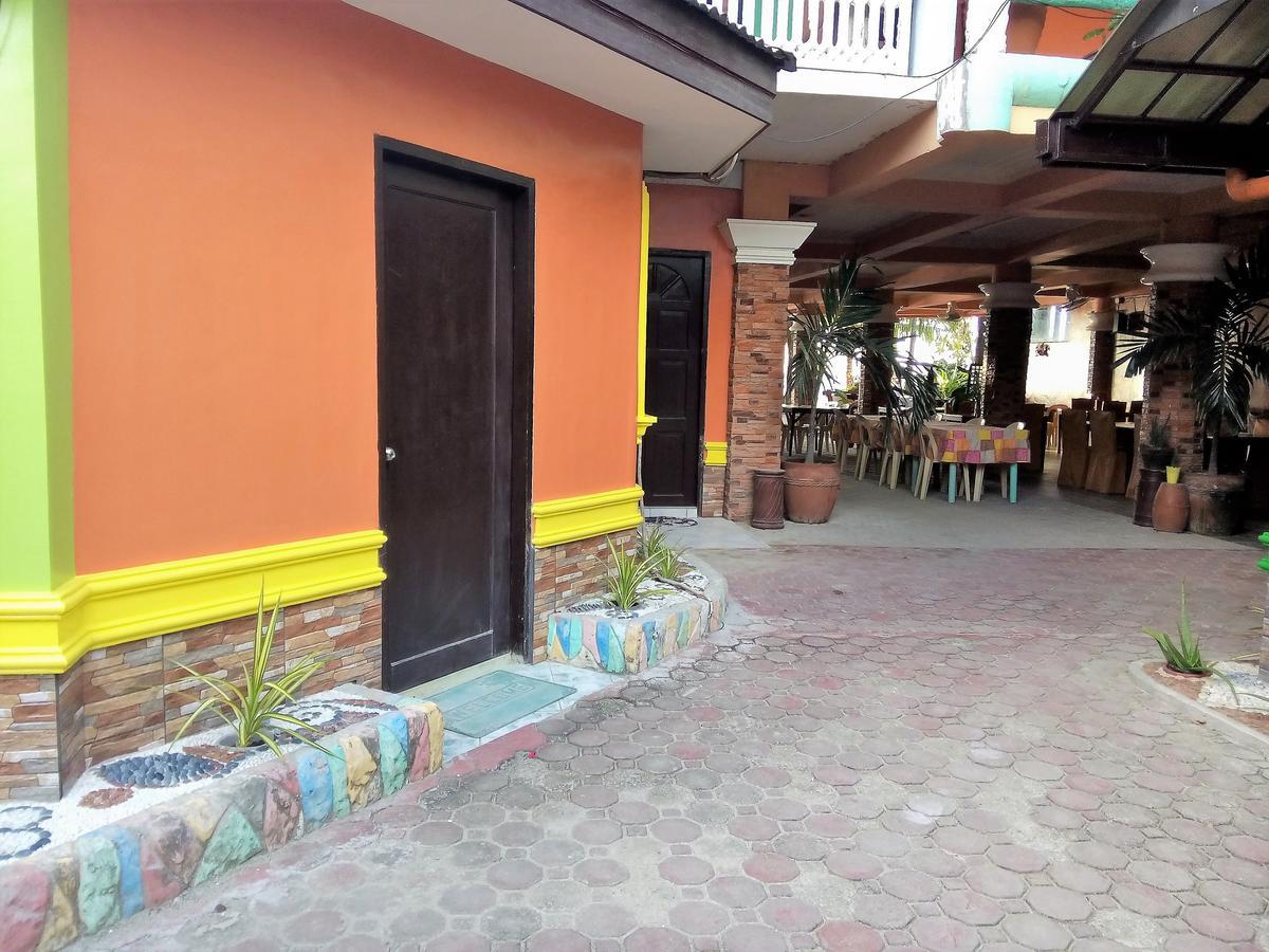 Jun And Carol Beach Cottages Пагудпуд Екстериор снимка