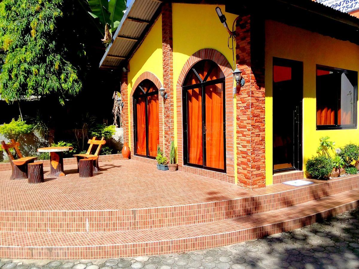 Jun And Carol Beach Cottages Пагудпуд Екстериор снимка