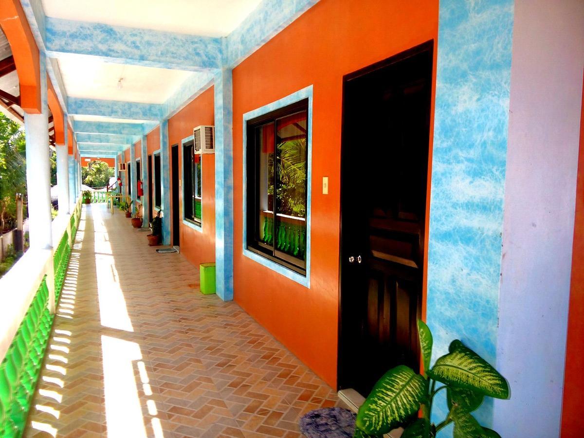 Jun And Carol Beach Cottages Пагудпуд Екстериор снимка